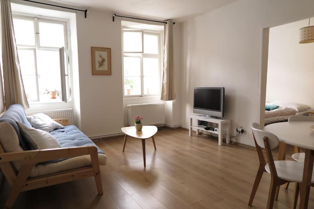 Hradcany Apartment With Green Energy براغ المظهر الخارجي الصورة